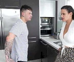 well endowed lady with big tits is tempting