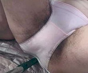 опытная мамочка с мокрой киской сближение спрятались