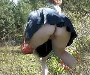 beautiful bitch having experience  outdoor