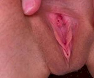 парнишка хер XXL кончает дома