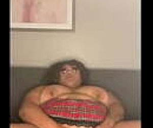 young big beautiful woman with a huge ass squeaks