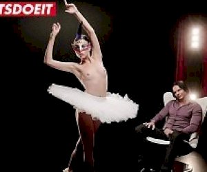 sexy teenager with nice ass is having sensual sex