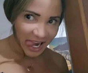 горячая мамочка блондинка сосёт