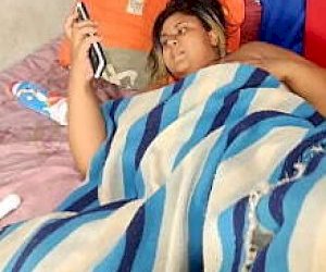 babe with nice pussy squeaks at home