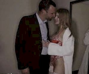 guest with a huge dick is pleasured with her mouth in the hotel