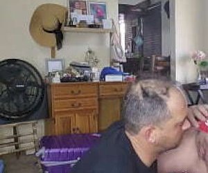 young girlie with nice pussy gets what he wants at home