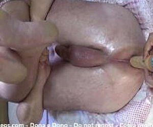 dominatorka z fajnym tyłeczkiem uprawia seks analny