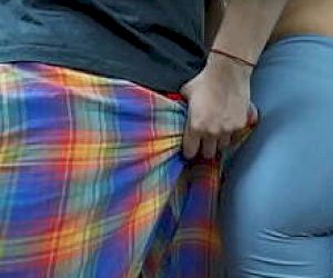 seksowana ciasna cipka w leginsach  w siłowni