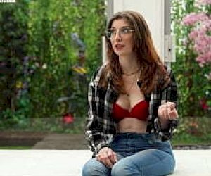 lady with a round butt culminates