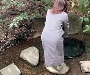 azjatycka pielęgniarka z fajną cipką dostaje spermę do środka