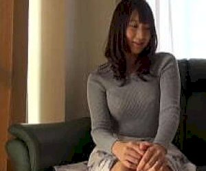 опытная куколка с большими дынями секс в миссионерской позе