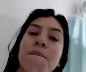 młoda gorąca mamuśka