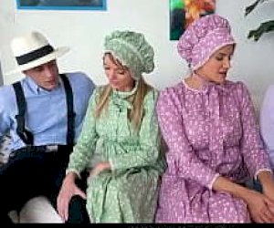 толстая сучка с большими дынями игра между двумя парами