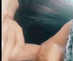 gorąca mamuśka z fajnym tyłeczkiem obciąga