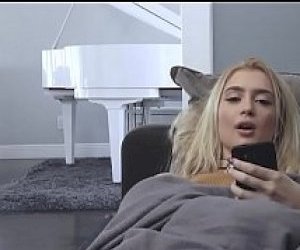 сексуальная сеньорита  поймана на горячем