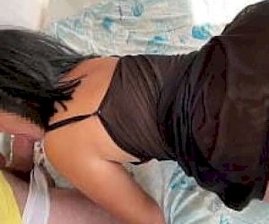 doświadczona pani z fajnym tyłeczkiem uprawia seks analny