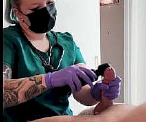 customer  is squirting on the miss at home