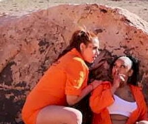 девки  огромный член на открытом воздухе