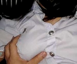 dolly  gets sperm inside