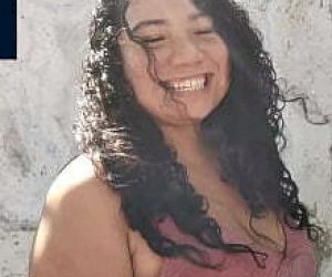 zaokrąglona duża piękna kobieta z wielkimi cyckami bierze gościa jak Amazonka w domu