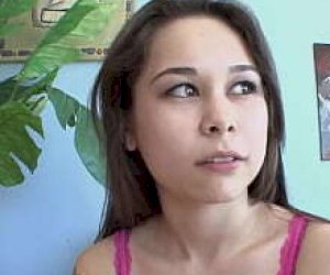 pan  rżnie ostro panienkę