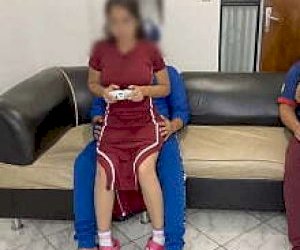 pan z imponującym fiutem ostro świntuszy