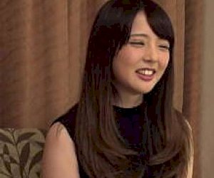 Asian girl about a sexy body is fucking