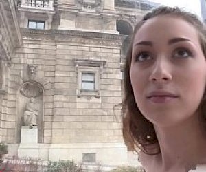 баба  орал в общественном месте