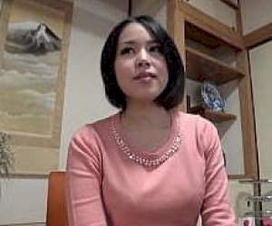 dude with a huge pecker is handled manually