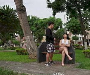 похотливая  амазонка в общественном месте