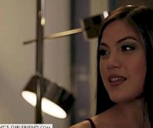 bugger with a huge dong is entertaining in the hotel