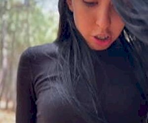 seksowana amatorka  jest brana na pieska