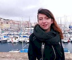 slim slut in sexy underwear does anal sex