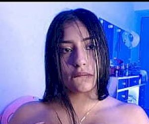 dude with a huge pecker is squirting on the miss