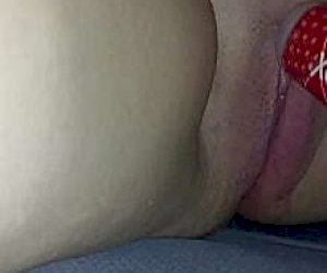 дама бритая киска мастурбация