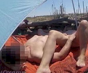 babe with nice pussy is shouting loudly on the beach