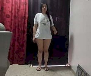 słodka laska bez doświadczenia  w domu