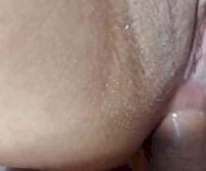 laleczka z fajnym tyłeczkiem zostaje przerżnięta