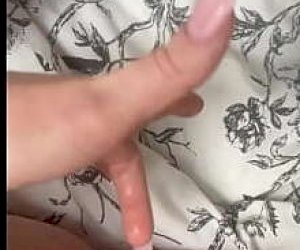 wet wanton with nice pussy makes it dirty with feet