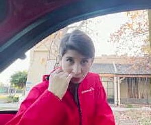 lady  swallows sperm after