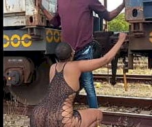 customer with a huge dick fucks outdoor