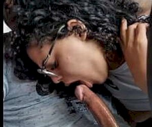 она неопытная минет