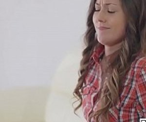 man  fucks lady in another hole