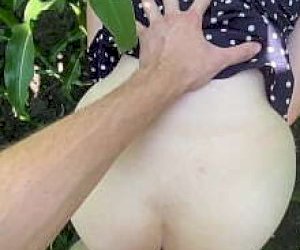 gentleman with a big mickey has sex outdoor