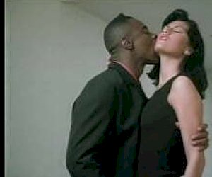 мистер с членом наружу оттрахал горячо