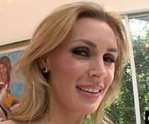 gentleman  is fucking amazon with her