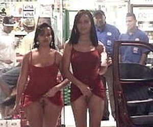 любительница классная задница секс в общественном месте